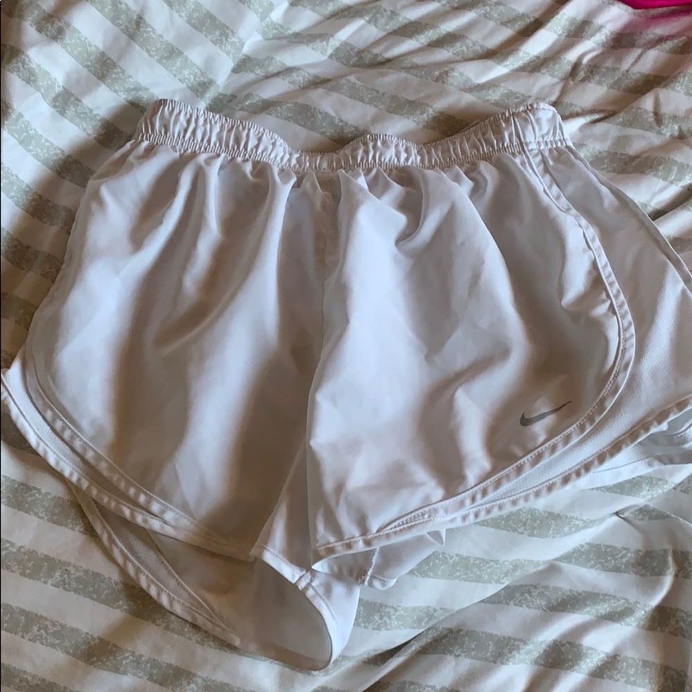 white nike shorts